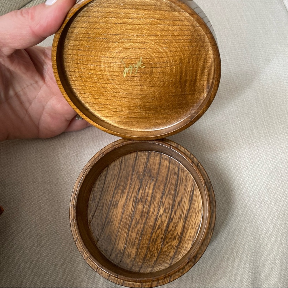 Vintage Patty By Edna Hibel Wood Round Box Trinket/Vanity/Jewelry Signed wood - Picture 12 of 14